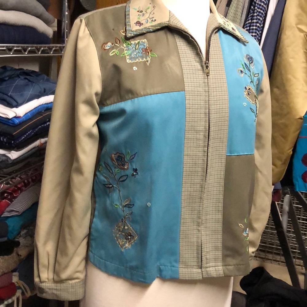 Napa Valley Floral Embroidered Coat